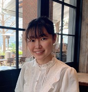 高久綾花 